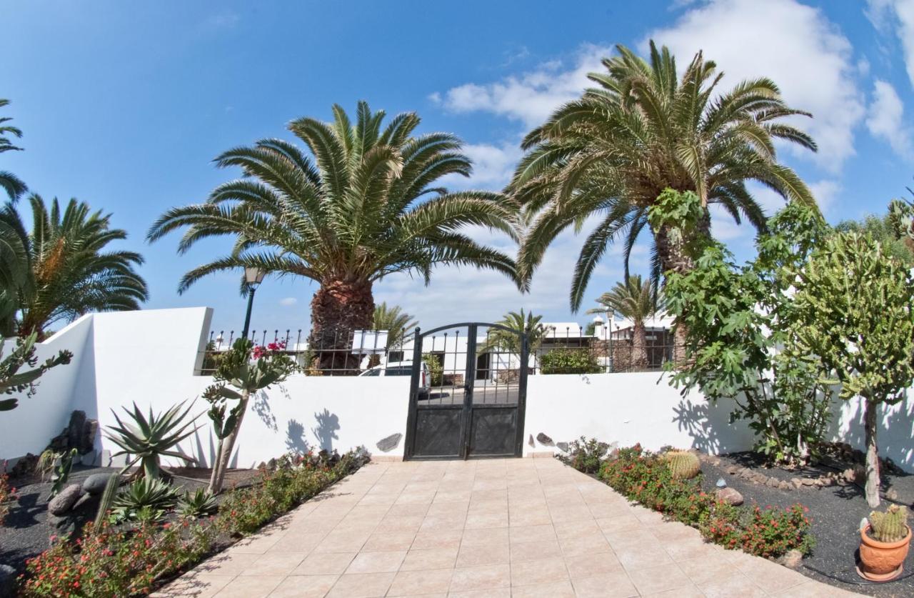 Villa Yuca 13 Costa Teguise Exteriör bild