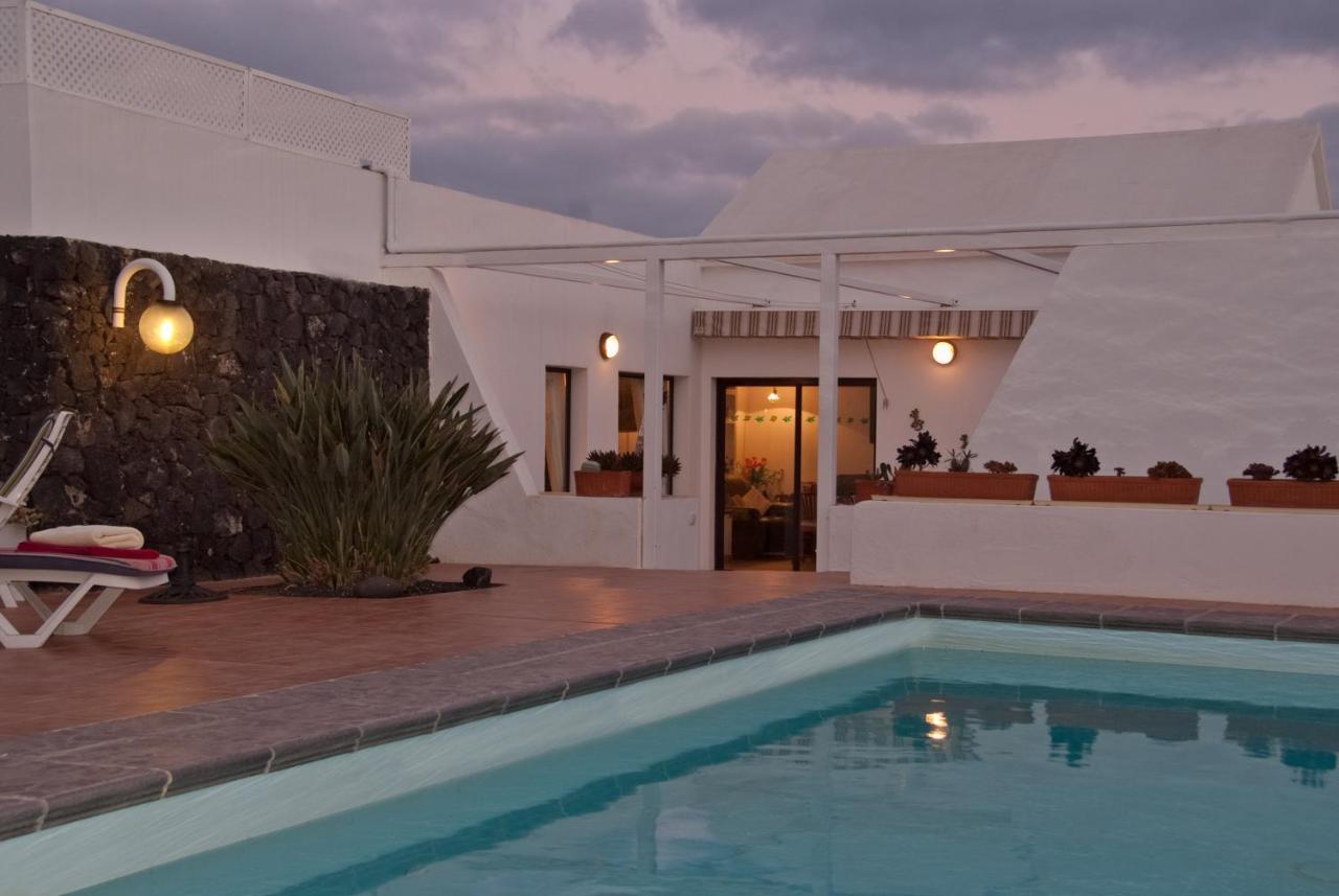 Villa Yuca 13 Costa Teguise Exteriör bild